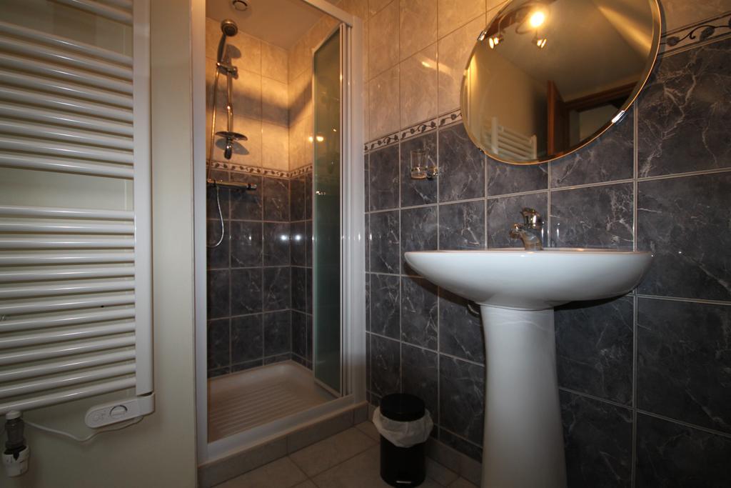 Chambres D'Hotes La Difference-Le Pressoir Rouelle Rom bilde